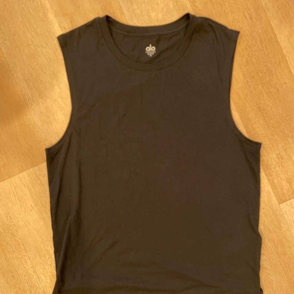 ALO Yoga Black Sleeveless Muscle Tee